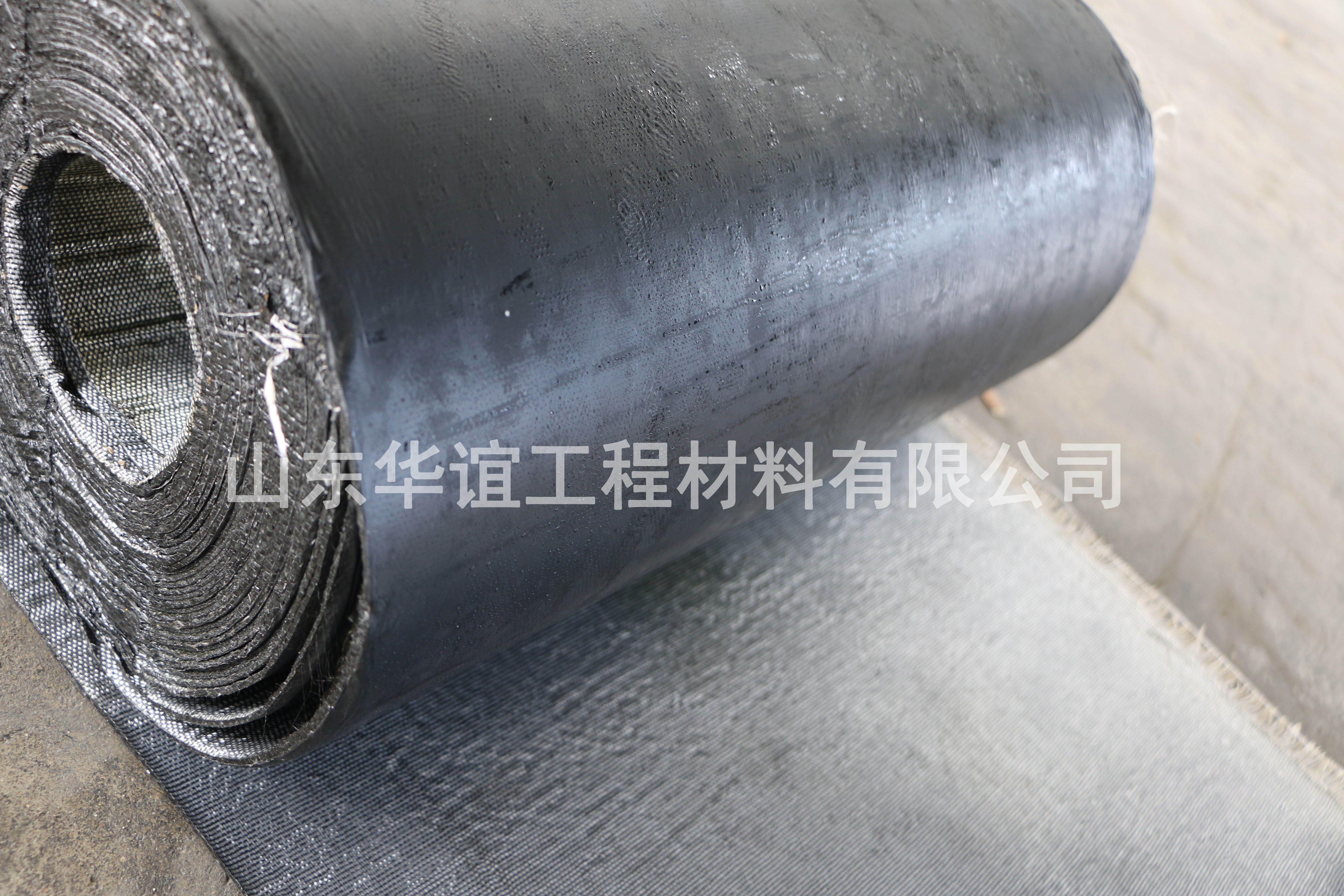 湖北抗裂貼優(yōu)異的低溫柔韌性是如何在工程中體現(xiàn)的？