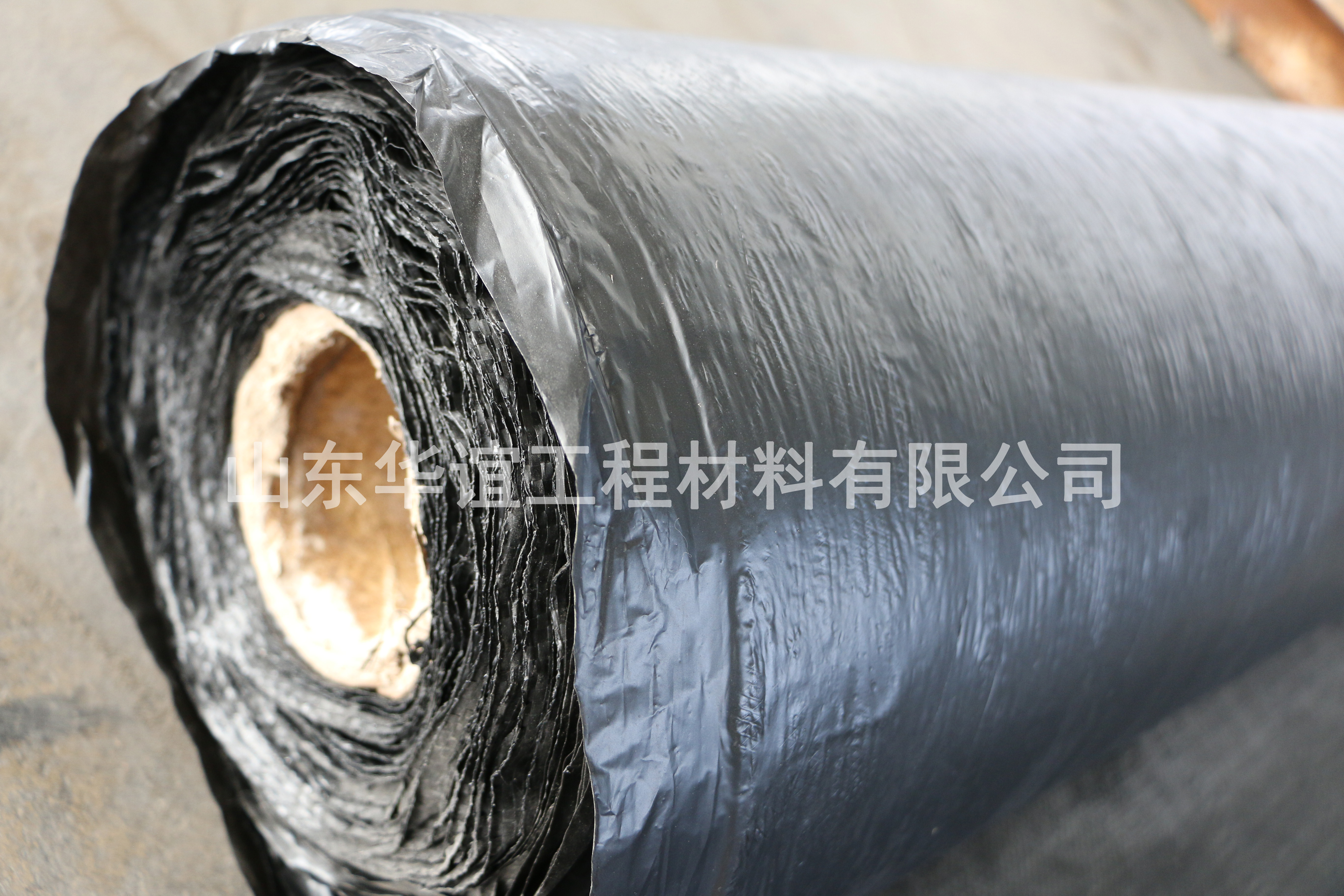 高速公路瀝青路面裂縫處置經(jīng)驗(yàn)及湖北抗裂貼在其施工過程中的應(yīng)用