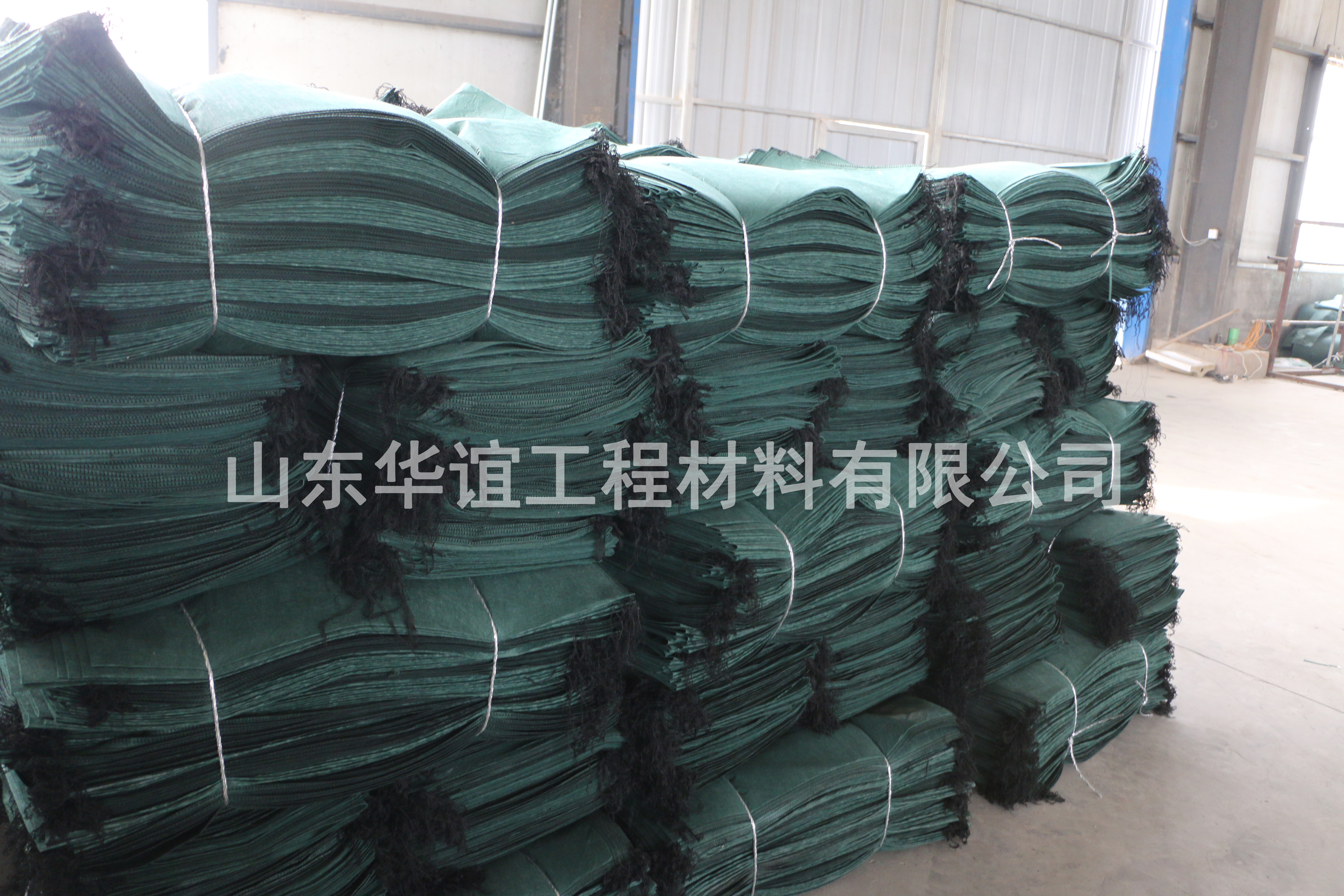 為什么垃圾填埋場周邊環(huán)境要用四川生態(tài)袋xiu復(fù)？