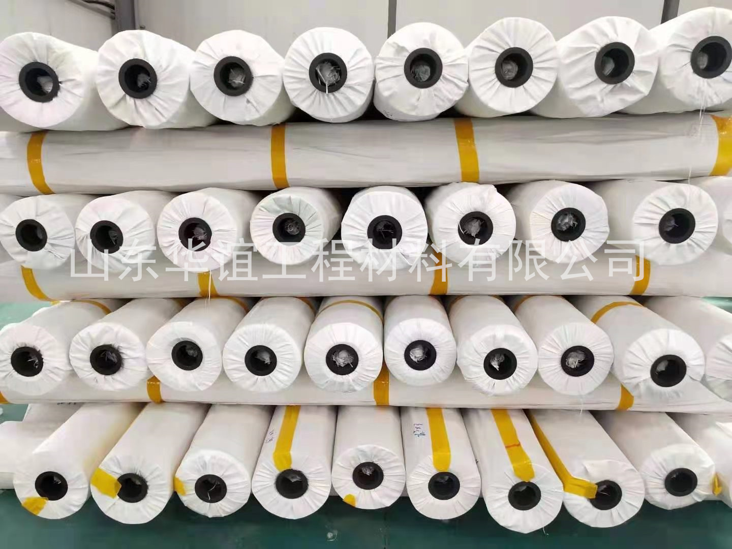 河南隧道防水板特征及受消費(fèi)者歡迎的特點(diǎn)