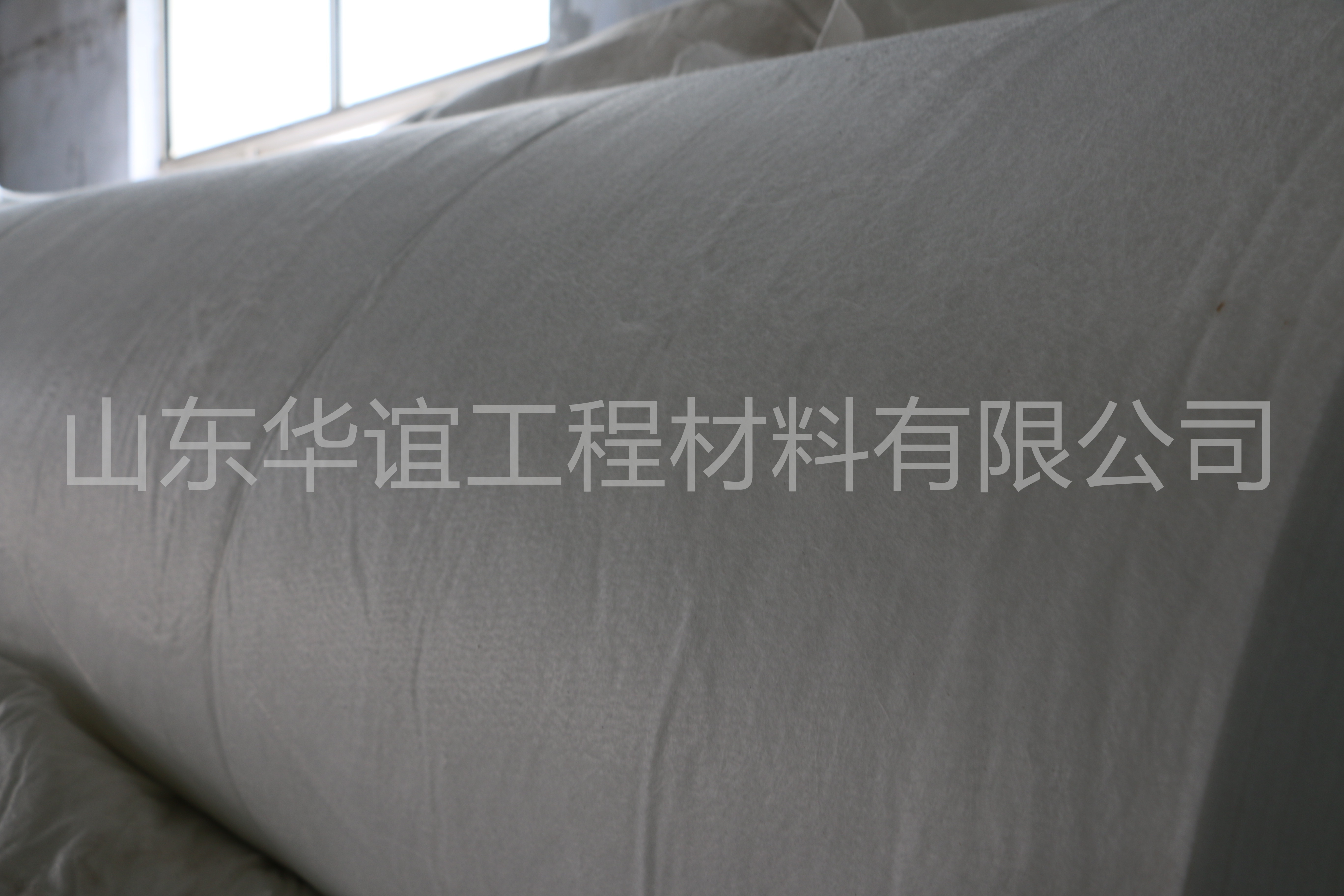 什么樣的土工布適合生產(chǎn)和施工？